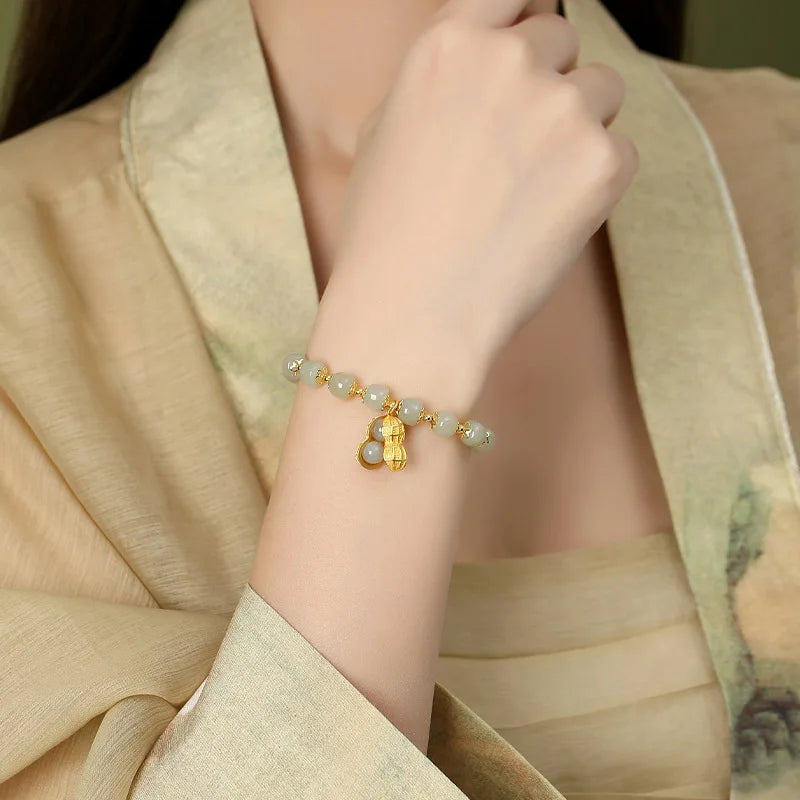 Bracelet luxueux en jade de Hotan en forme de cacahuète