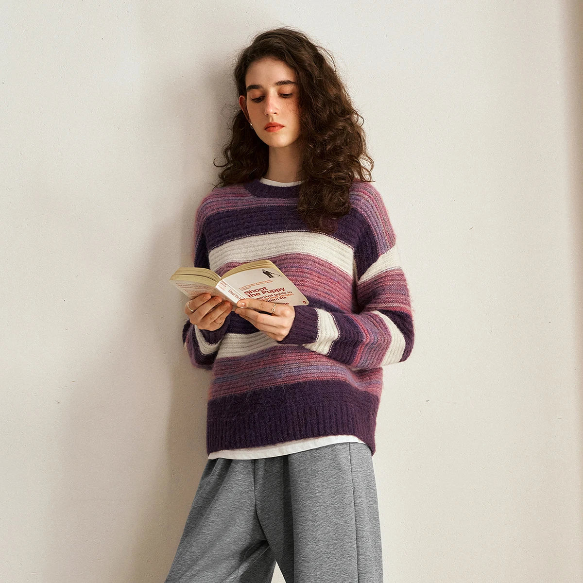 Schicker gestreifter Strickpullover mit Rundhalsausschnitt für Damen