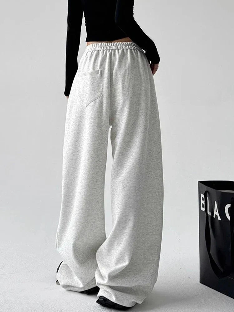 Coole, lockere graue Vintage-Jogginghose mit hohem Bund für Damen