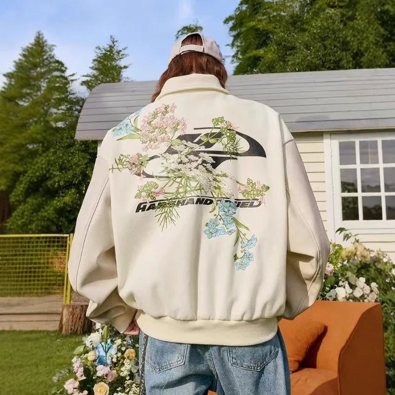 Neue Jacke im amerikanischen Stil mit Blumenstickerei