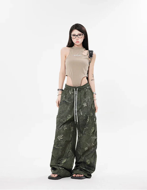 Niedliche Streetwear-Hose mit Batikmuster und hohem Bund