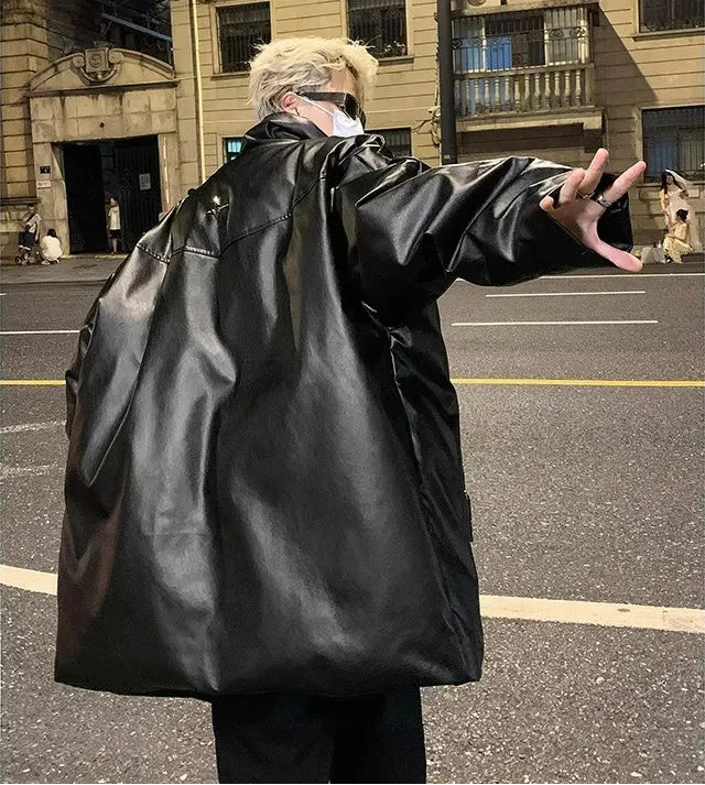 Dicke Hip-Hop-Jacke aus Kunstleder mit Stehkragen