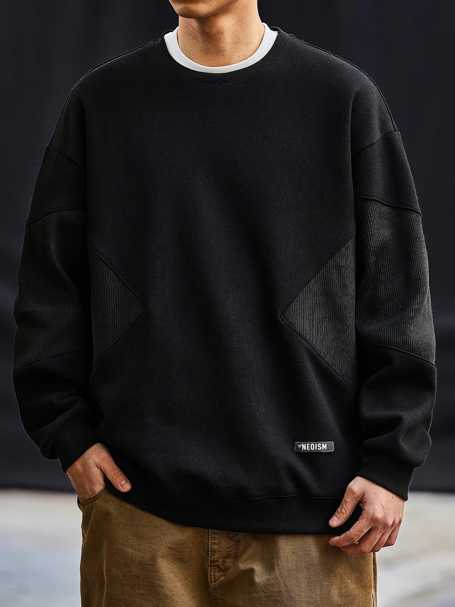 Sweatshirt mit auffälligem Kontrast