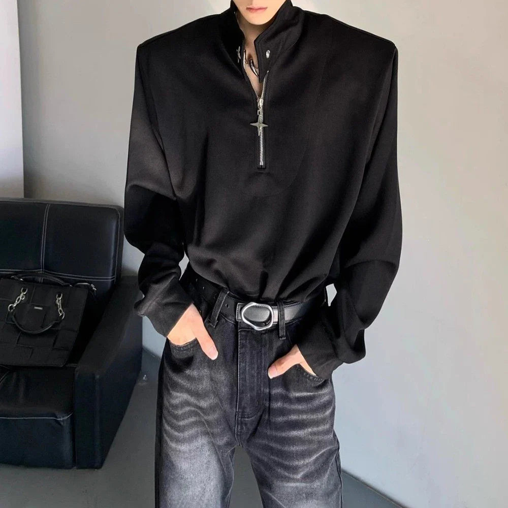 Vielseitiges Sweatshirt mit halbem Reißverschluss und Schulterpolstern