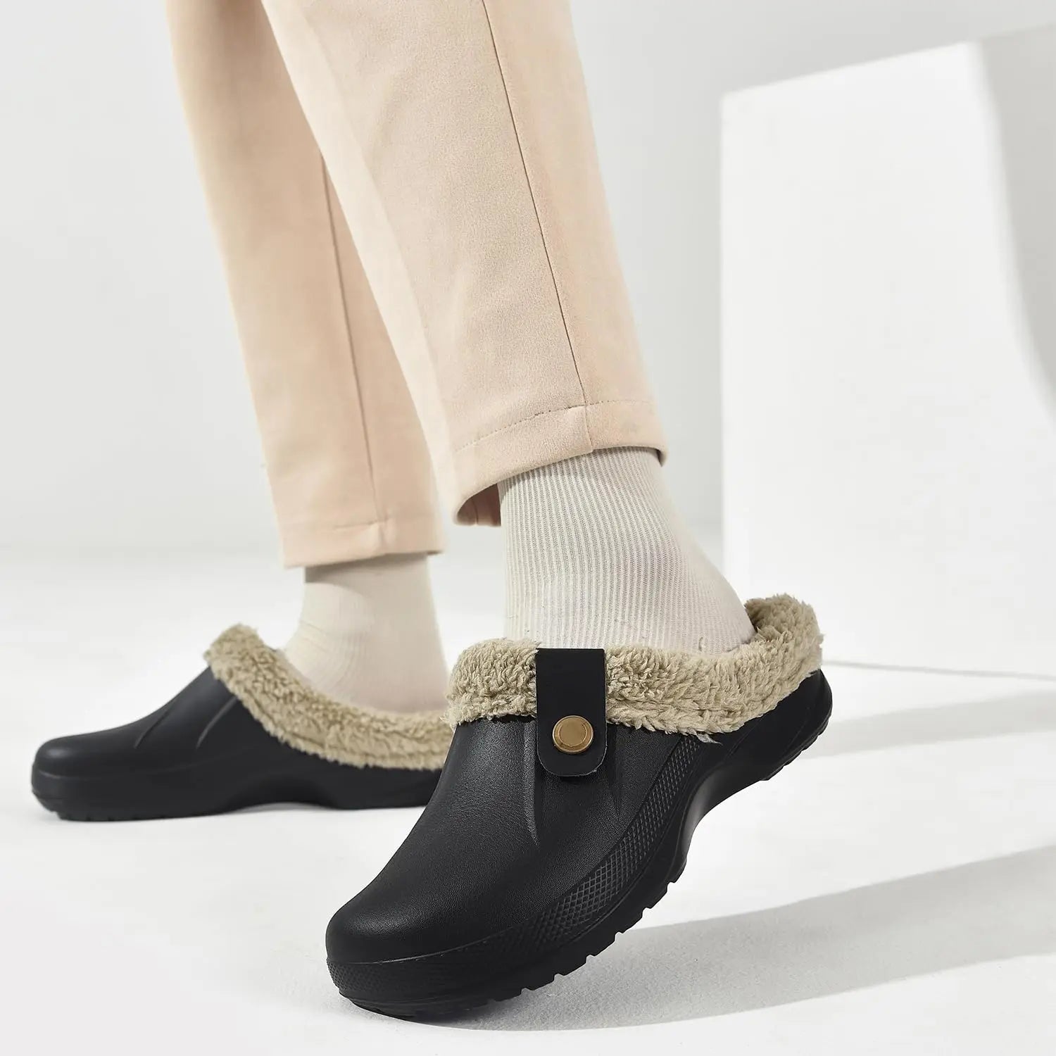 Fuzzy Waterproof Slippers