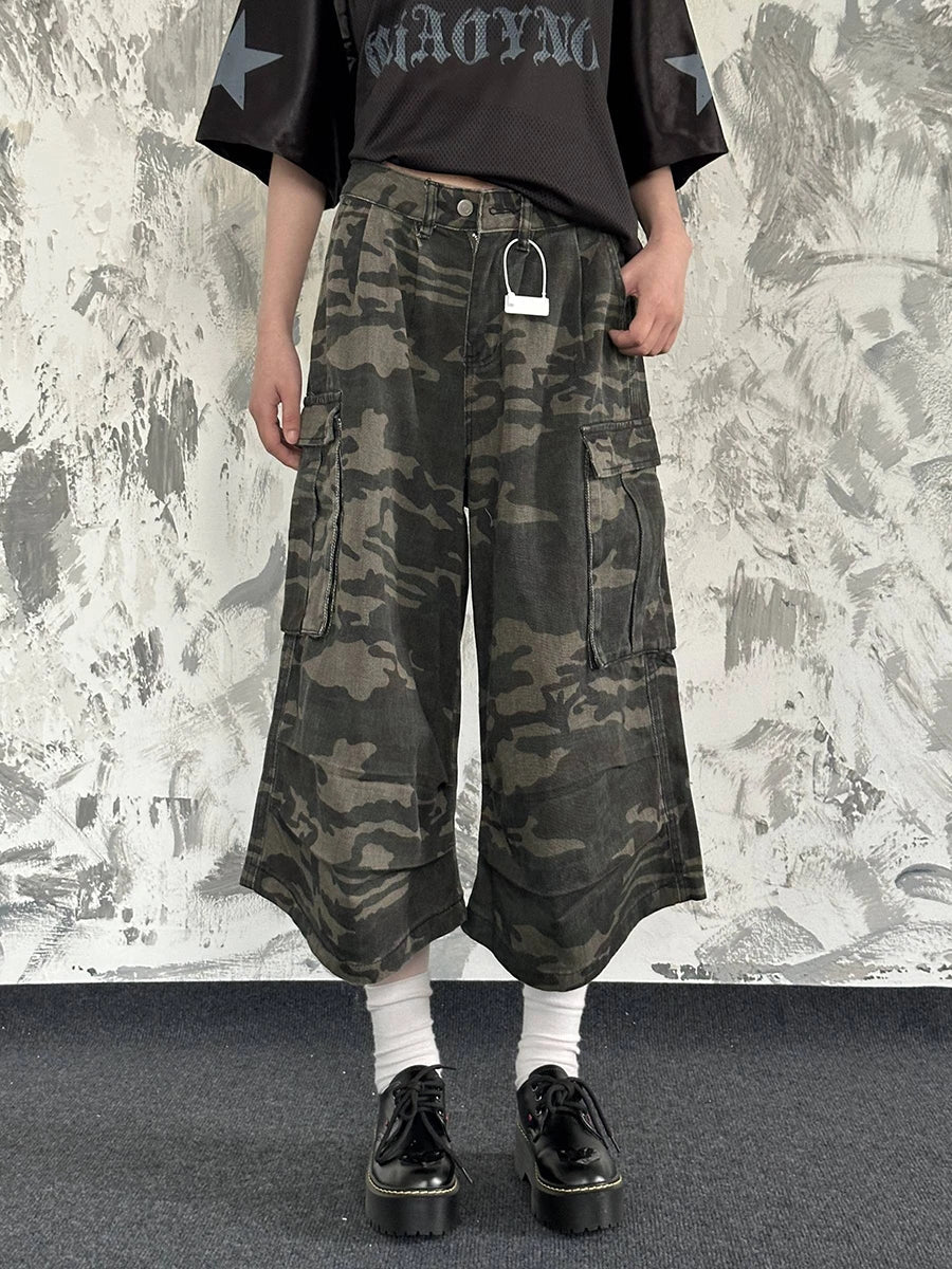 Atmungsaktive Cargo-Jeansshorts im 90er-Jahre-Stil mit Camouflage-Muster