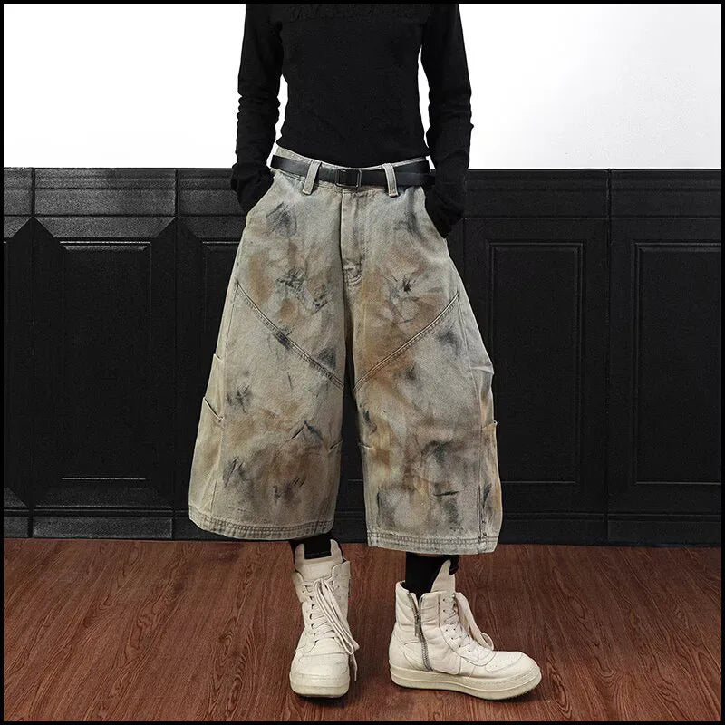 Vintage-gewaschene, gefärbte Jeansshorts mit weitem Bein von der High Street