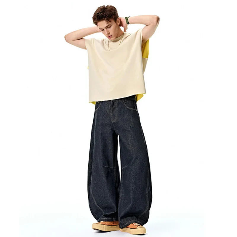 Bequeme, lockere Jeans mit weitem Bein