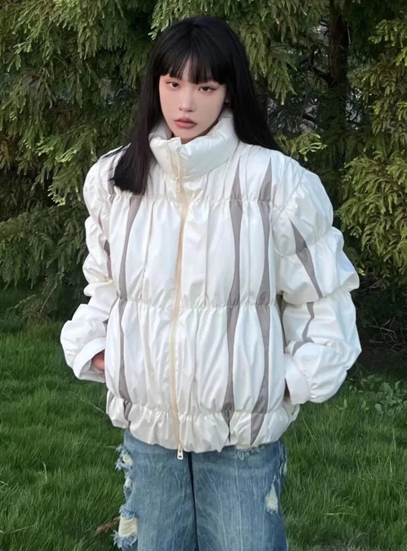 Bunte, gestreifte, flauschige Hip-Hop-Steppjacke