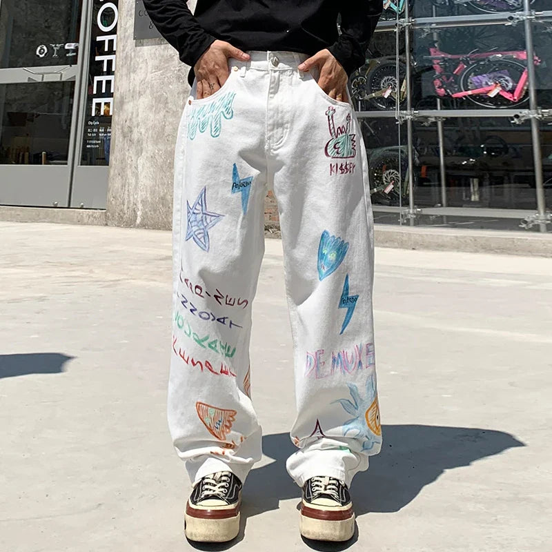 Weit geschnittene Jeans mit fließendem Blitz-Graffiti-Print