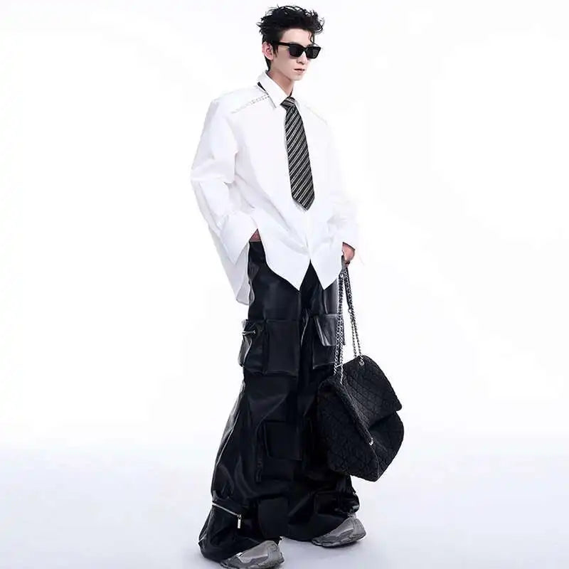 Stilvolle, zeitlose Cargohose aus Leder von der High Street
