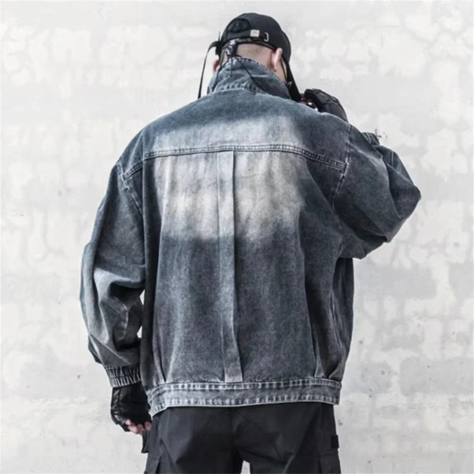 veste en jean bleue à fermeture éclair irrégulière