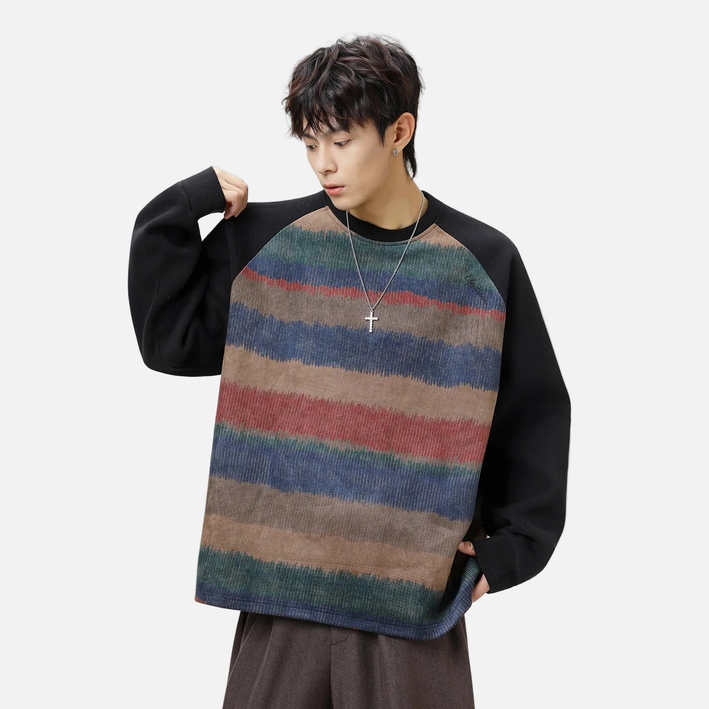 Streetwear-Raglan-Sweatshirt mit Rundhalsausschnitt