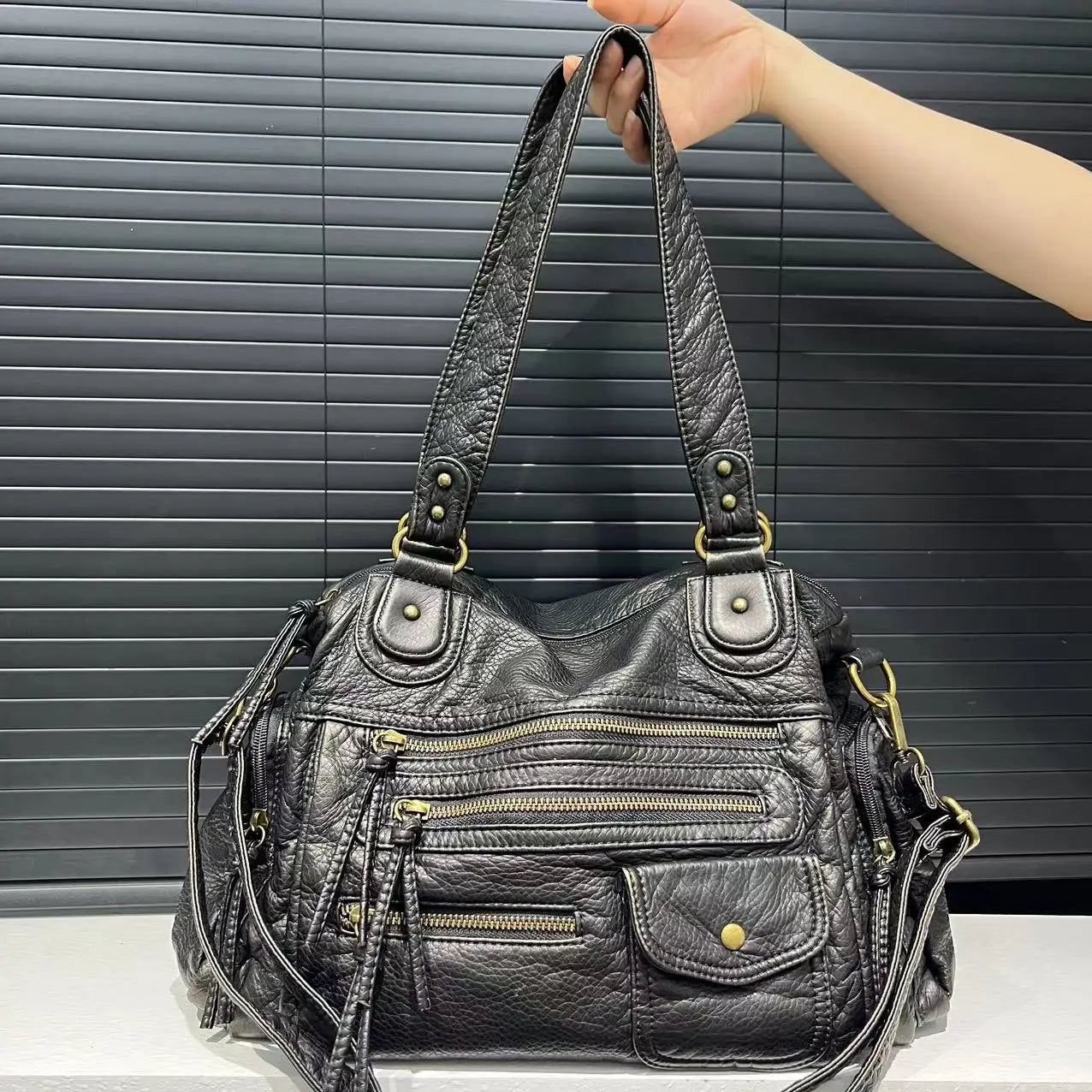 Sac à main en cuir Y2K à plusieurs compartiments et fermeture éclair