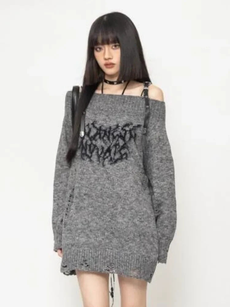 Pull gothique à épaules dénudées en maille