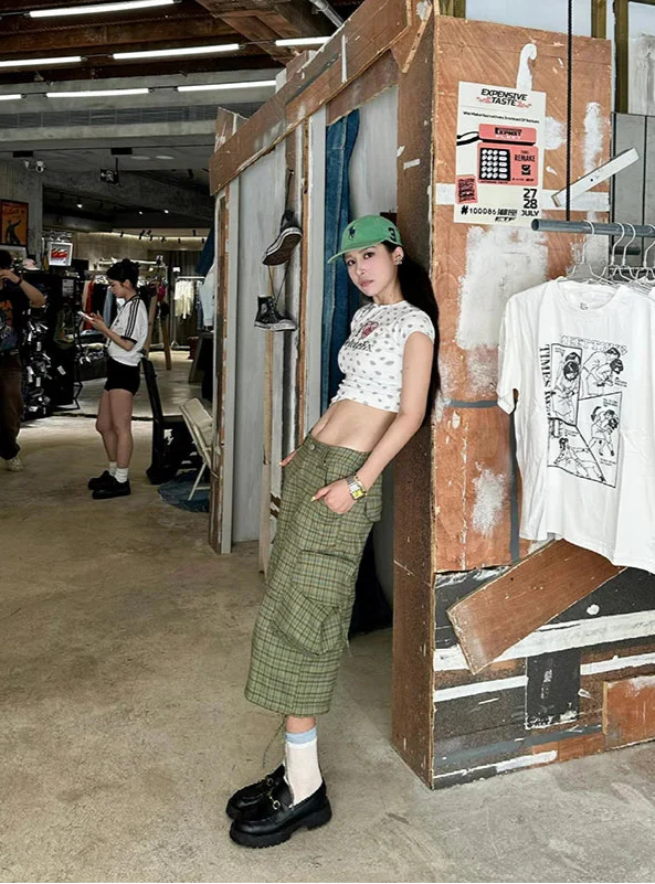 Damen-Shorts mit grünem Karomuster, hohem Bund, weit geschnitten
