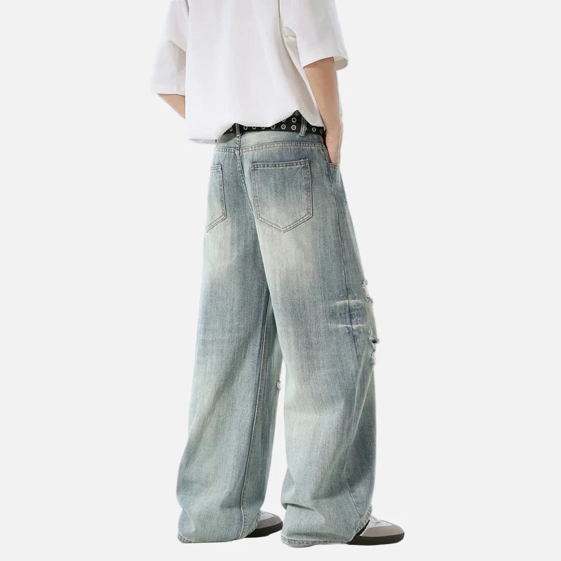 Robuste blaue Jeans mit Used-Look und weitem Bein
