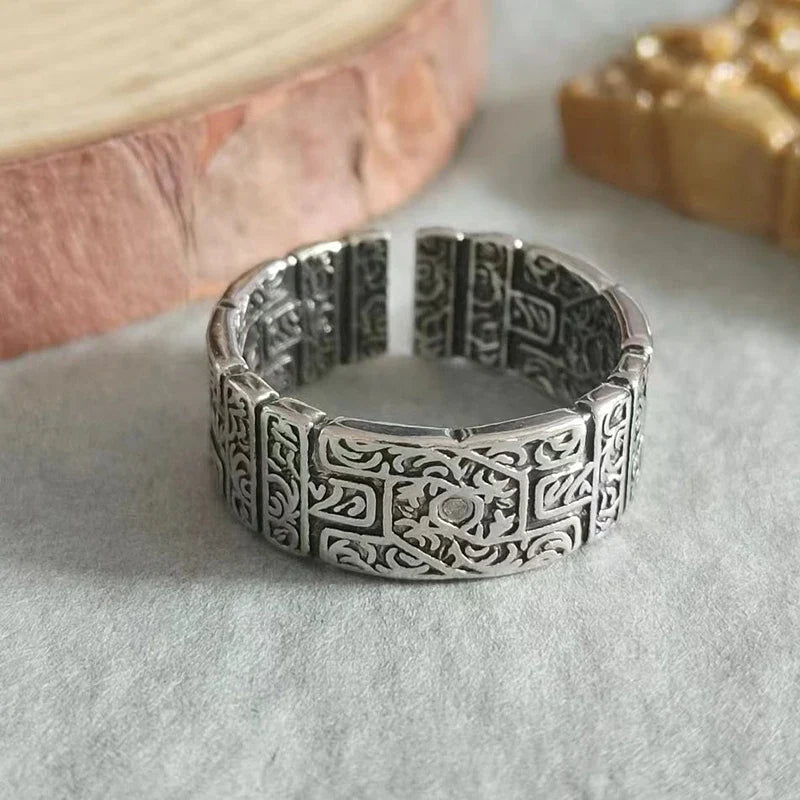 Herrenring aus Silber im Retro-Stil mit Tanggrasmuster