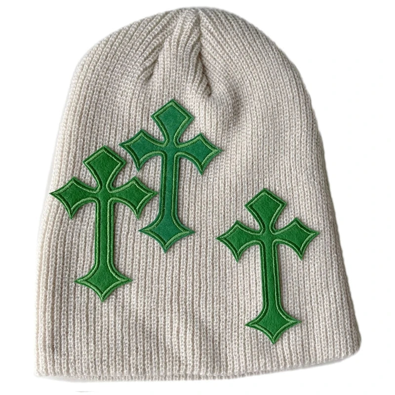 Bonnet tricoté en croix