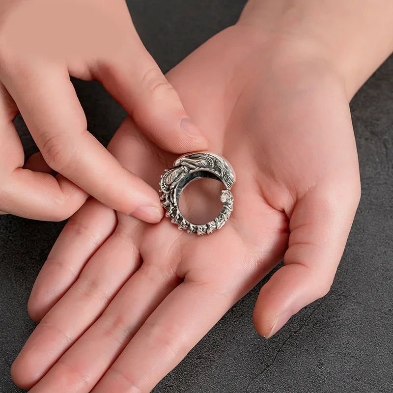 Adjustable Retro Skull Alien Ring
