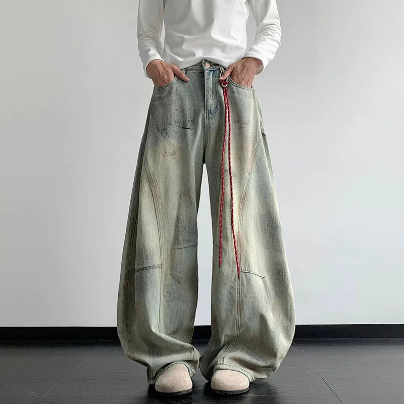 Plüschige, batikgefärbte Jeans mit weitem Bein