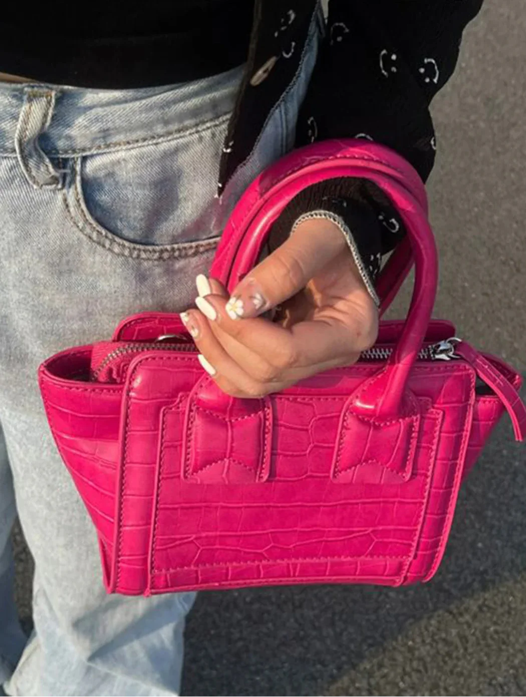 Sac seau vintage rose à motif crocodile