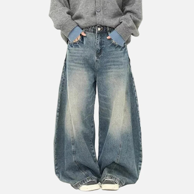 Klassische High-Waist-Jeans mit weitem Bein
