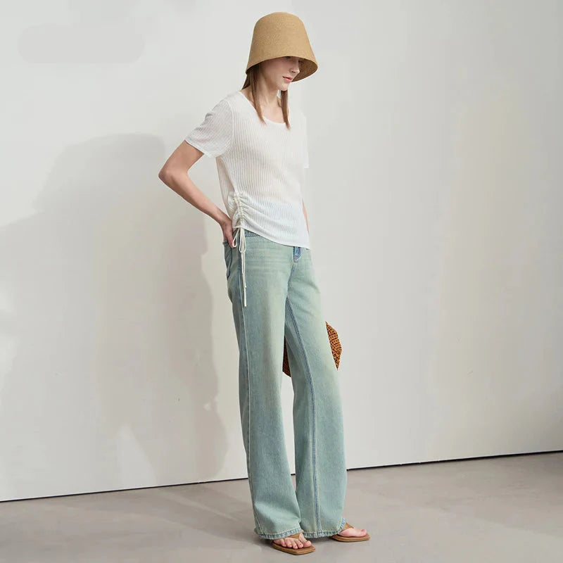 Minimalistische Sommer-Retro-Jeans mit weitem Bein