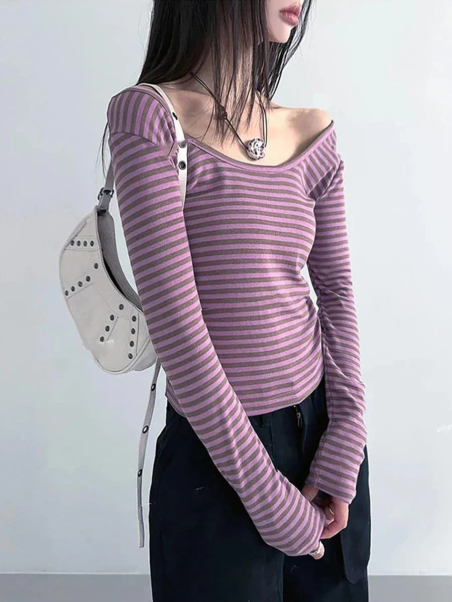 Gestreiftes Langarm-T-Shirt mit U-Ausschnitt