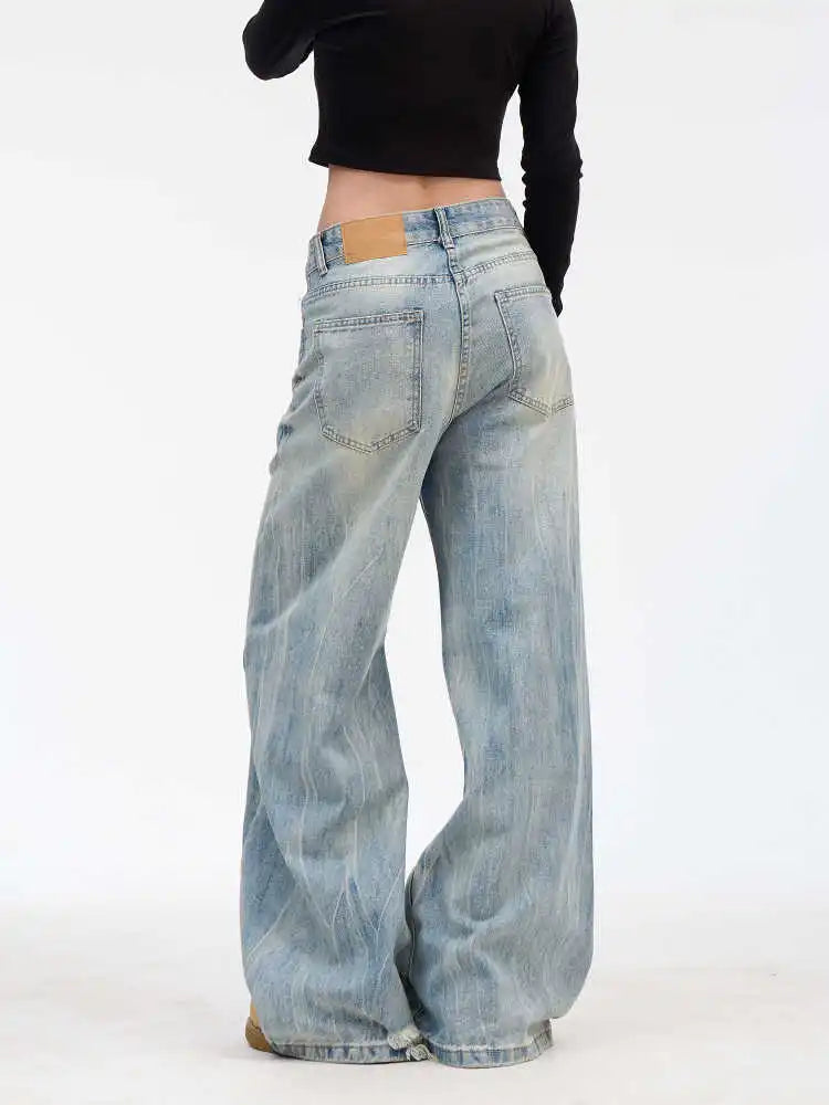 Jean oversize à jambes droites et empiècements bleus
