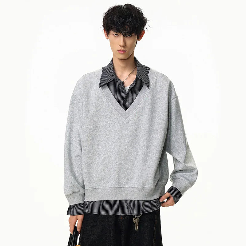 Figurschmeichelndes, lässiges Polo-Sweatshirt mit Streifenmuster