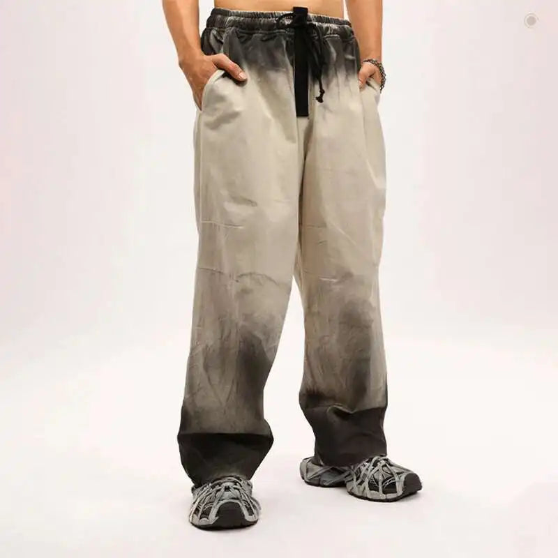Lässige, lockere Hose mit Kordelzug und Falten