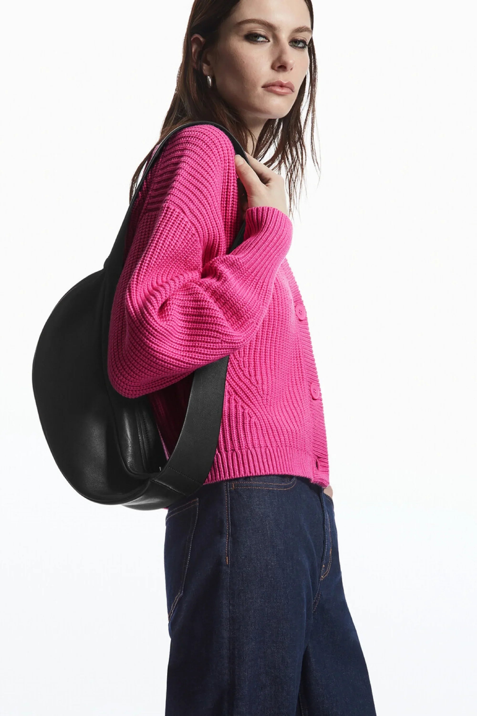 Ätherisch-rosa, lässiger Winter-Rippstrickpullover mit V-Ausschnitt