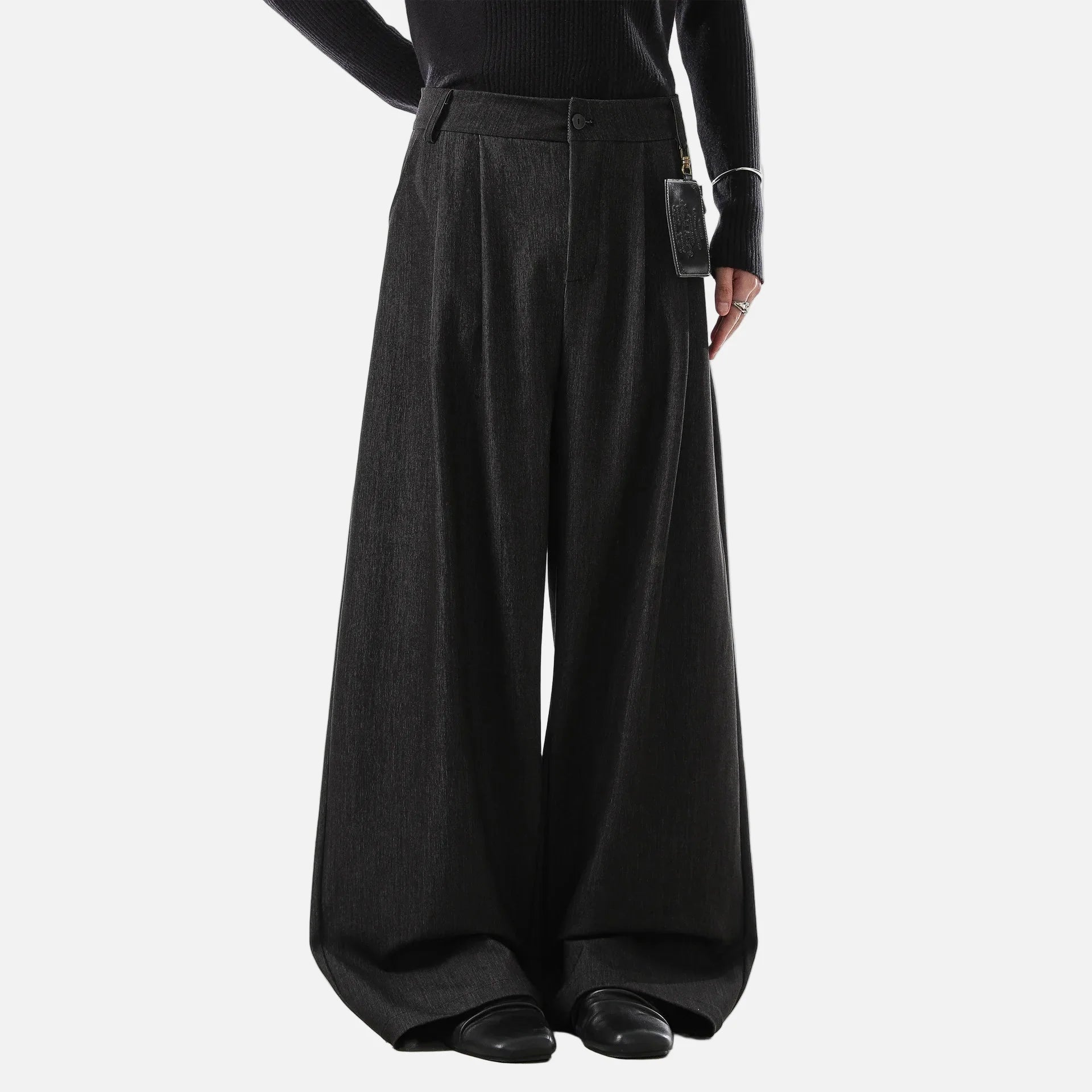 Luxuriöse, plissierte Hose im Stil des alten Geldes mit weitem Bein