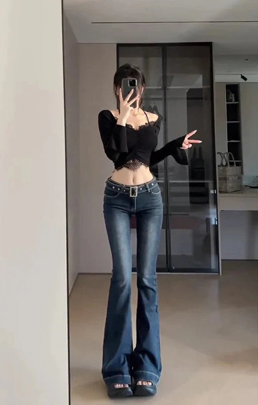 Damen-Schlagjeans mit mittelhohem Bund