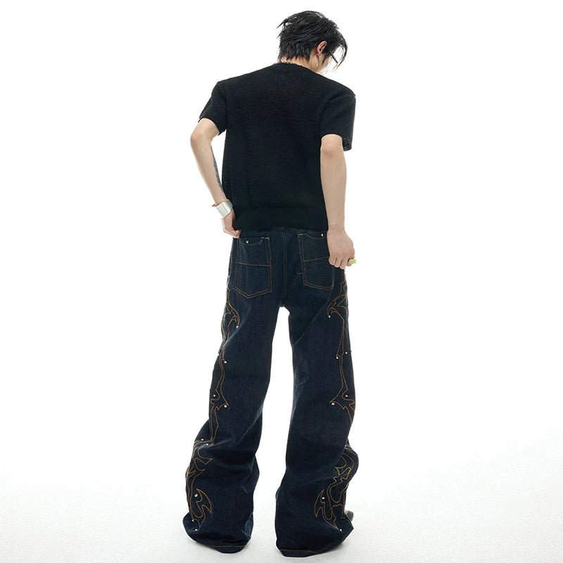 Hochwertige, personalisierte Jeans mit Stickerei und weitem Bein