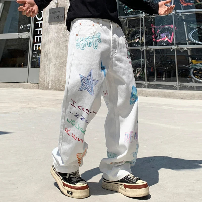 Weit geschnittene Jeans mit fließendem Blitz-Graffiti-Print