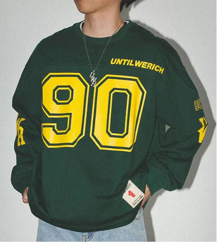 Lässiges Retro-Sweatshirt im Oversize-Stil mit lockerem Buchstabenprint