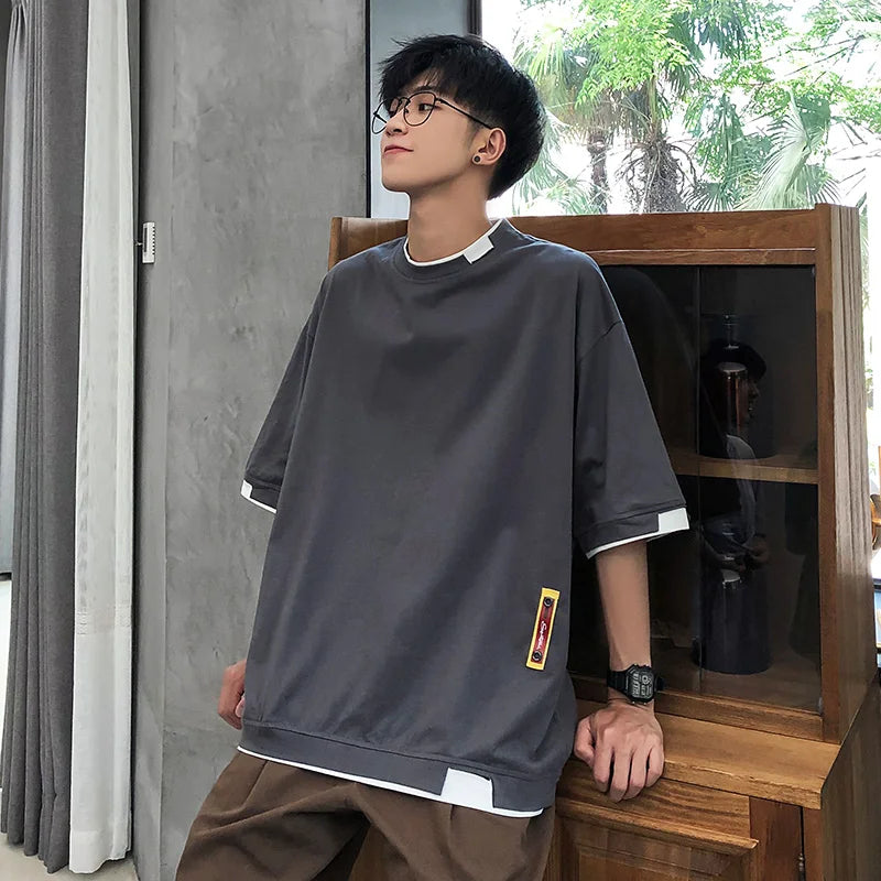 Sommerliches Oversize-T-Shirt aus Baumwolle mit Fake-Zweiteiler-Optik