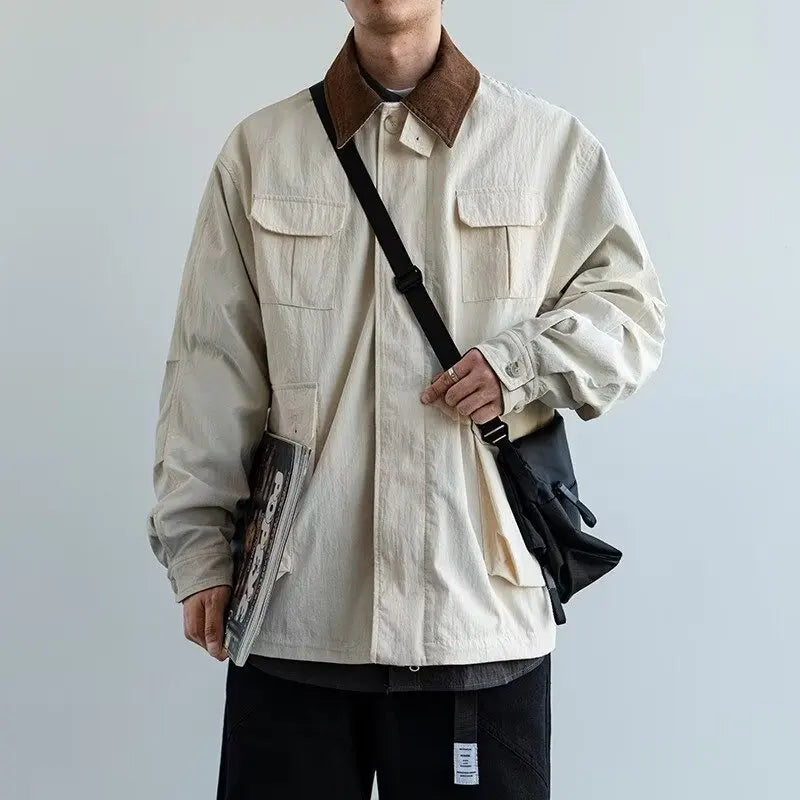 Trendige Windjacke mit mehreren Taschen