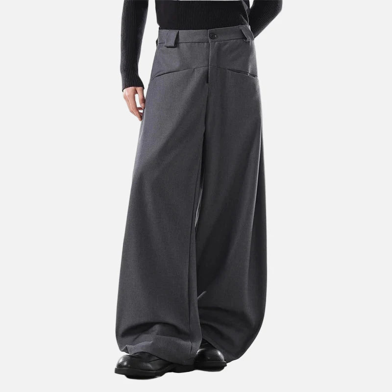 Vielseitige, locker fallende Hose mit weitem Bein
