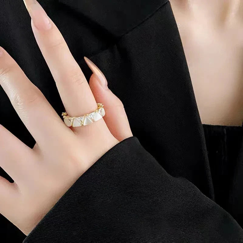 Bague ouverte de luxe en or et zircon opale