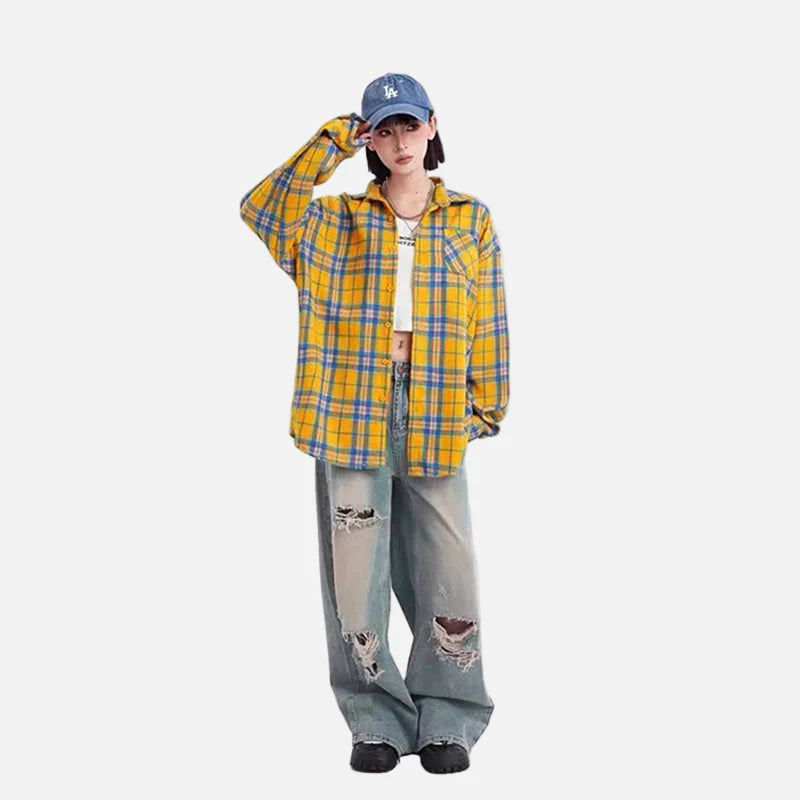 Figurschmeichelndes, kariertes Oversize-Langarmhemd