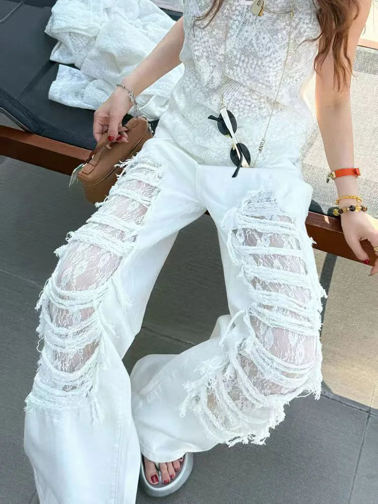 Bequeme Jeans mit hohem Bund und Used-Look, Spitze