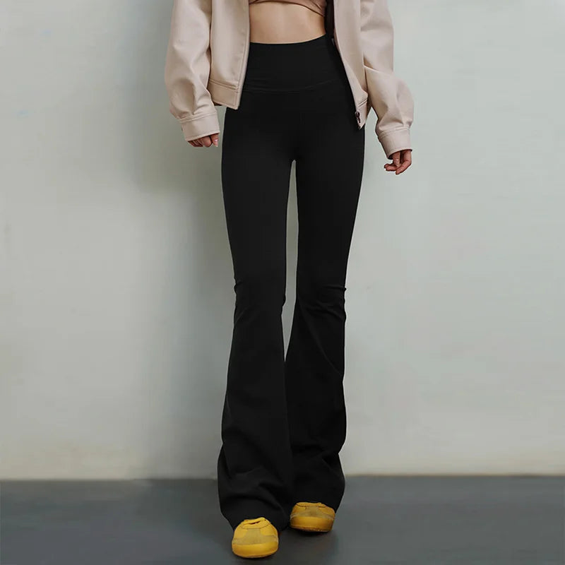 Schwarze Yogahose mit hohem Bund
