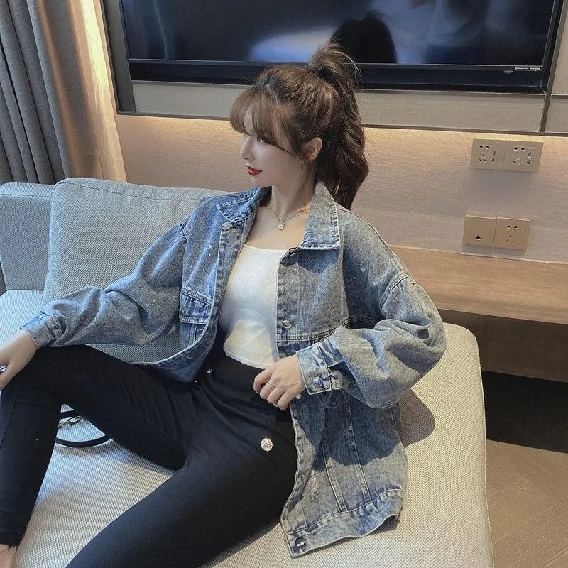 Jeansjacke mit Mickey-Motiv und Cartoon-Stickerei