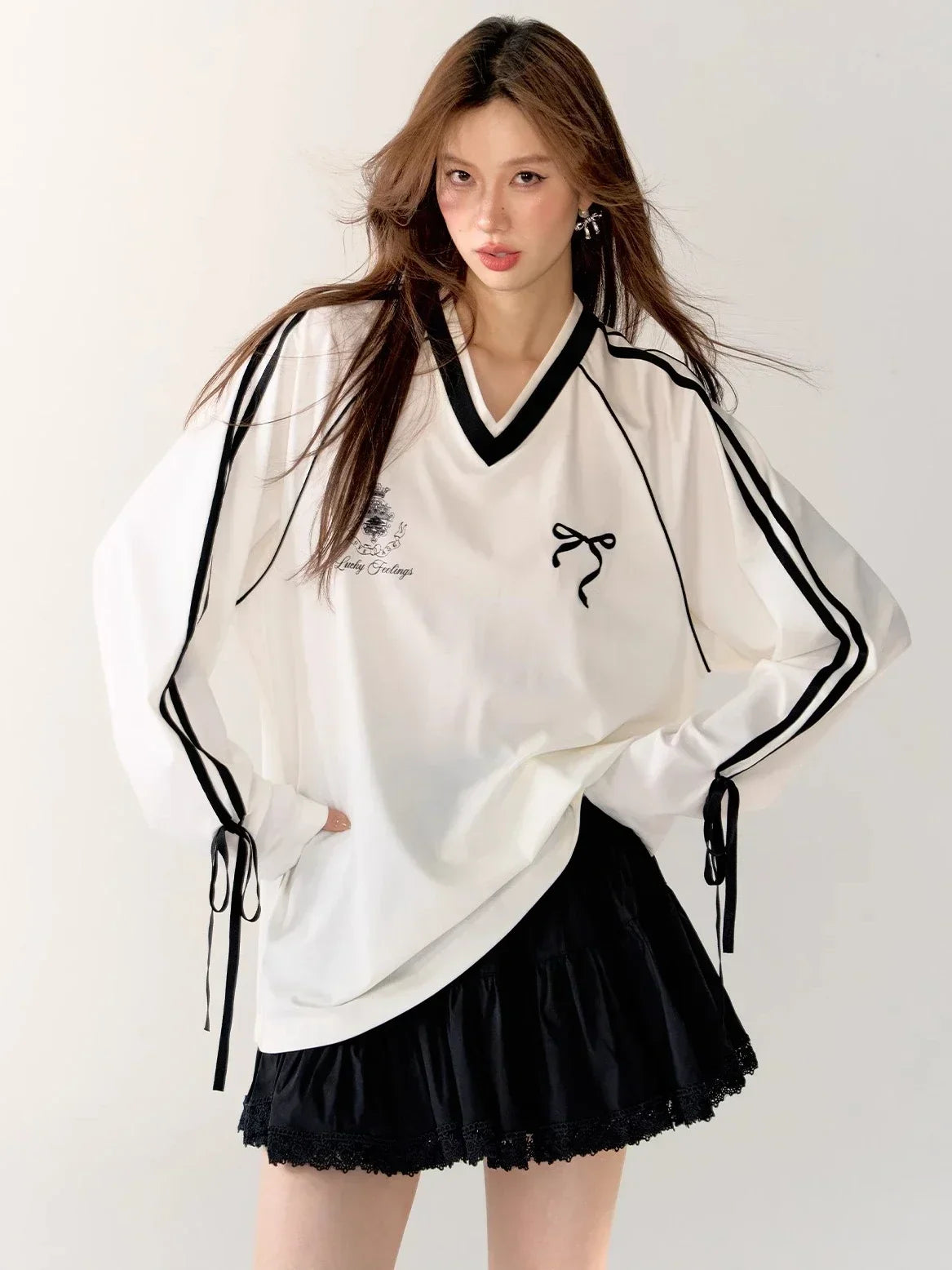 Sweat-shirts oversize à col en V à motif doux