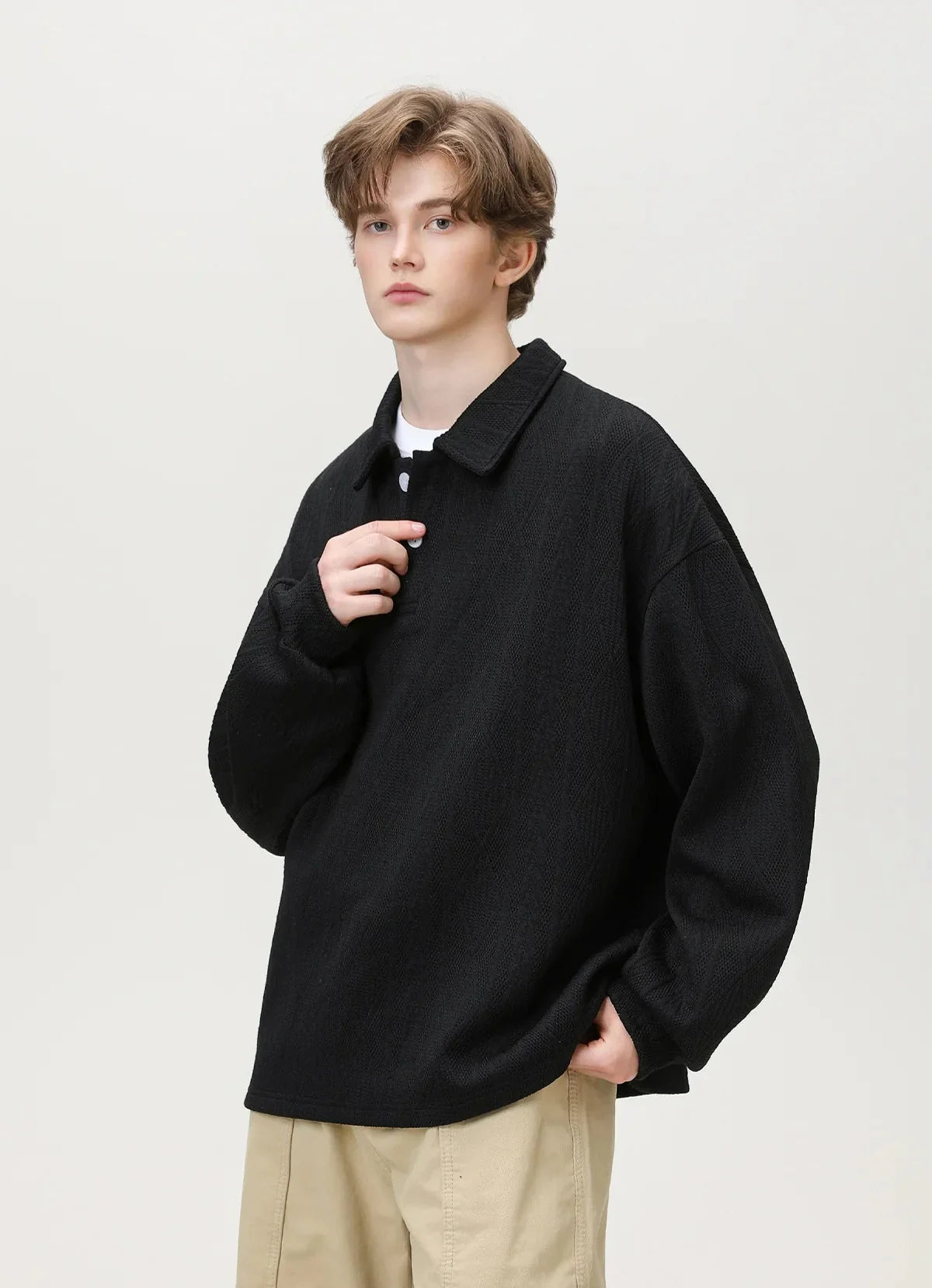Lässiges Sweatshirt mit antikem Geldmotiv am Kragen