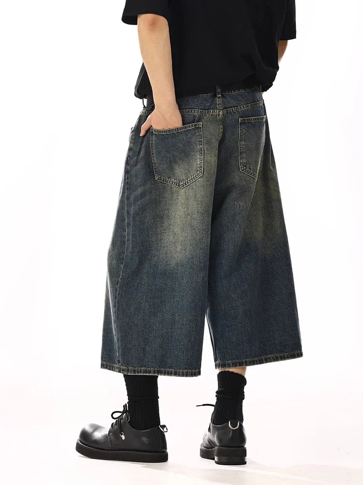 Short en jean vintage tendance, coupe ample et délavée