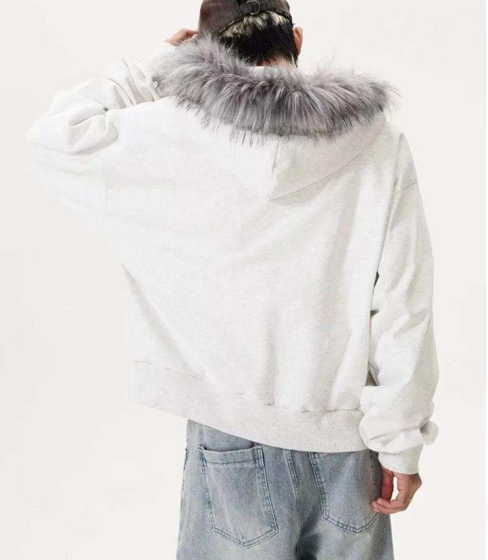 Herbstliches Kapuzensweatshirt mit japanischem Rand und Pelzkragen